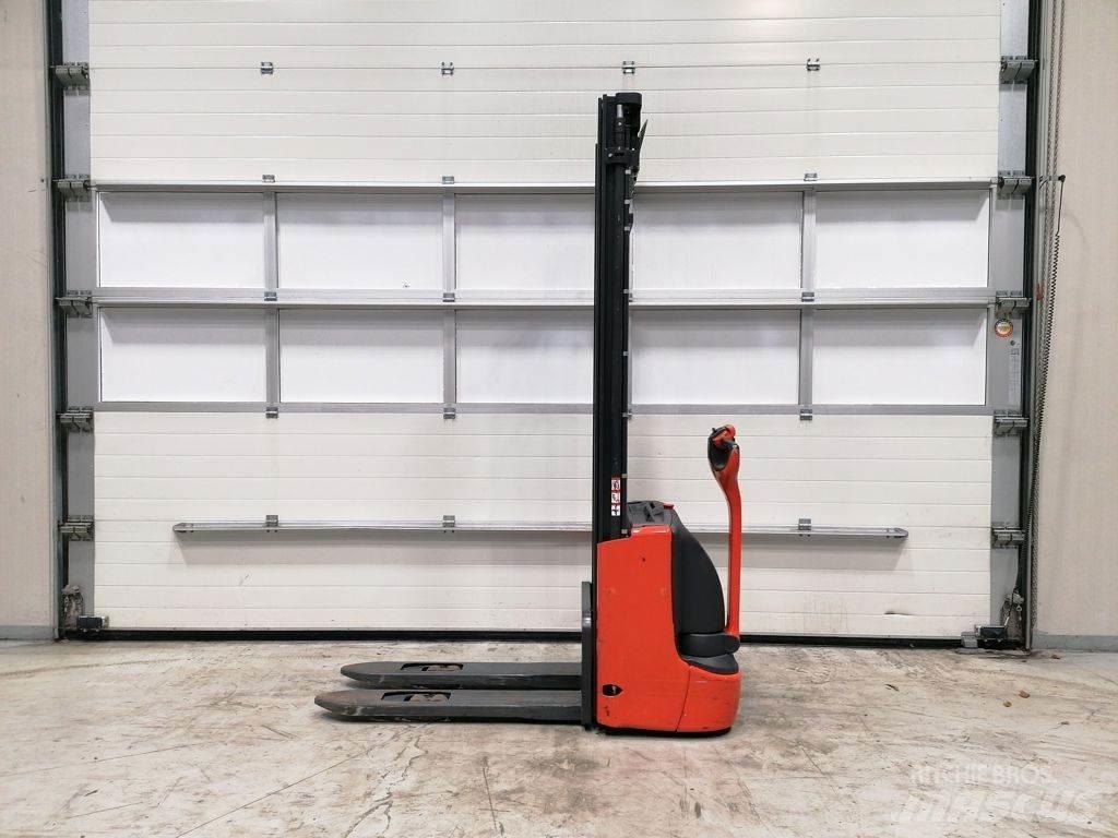 Linde L10 Empilhador para operador externo