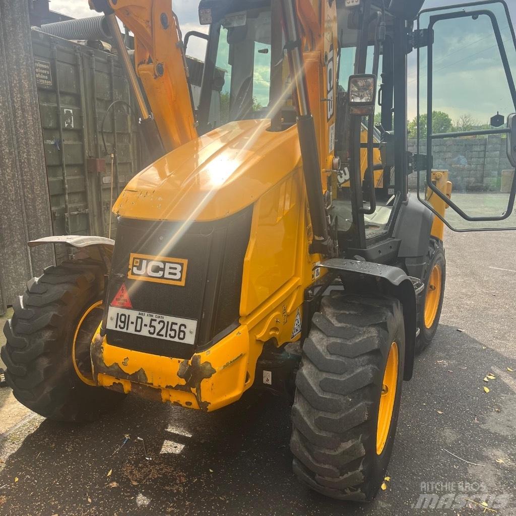 JCB 3CX Compact Retroescavadeiras