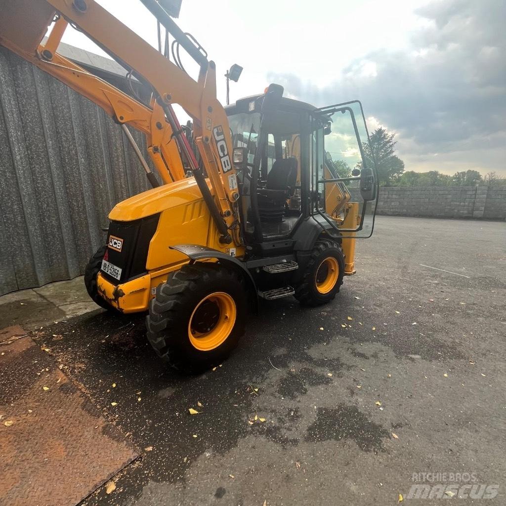 JCB 3CX Compact Retroescavadeiras
