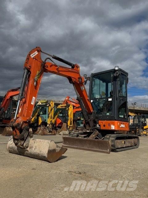 Hitachi ZX 26 U-6 CR Miniescavadeiras