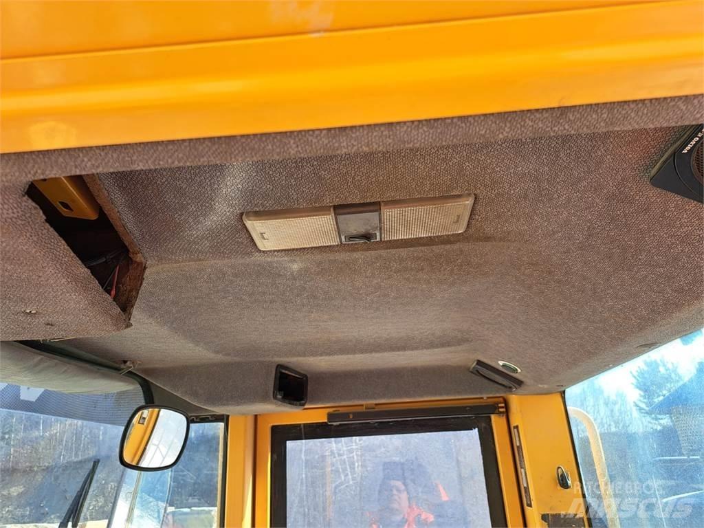 Volvo L180D Construção - Outros
