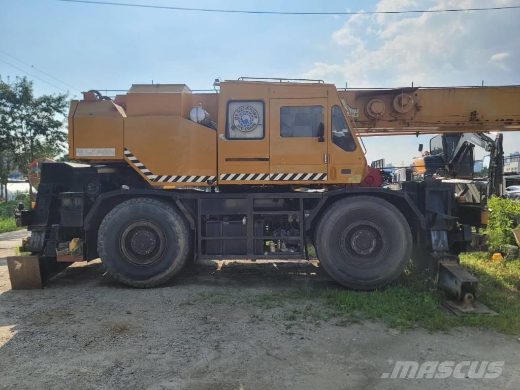 Tadano TR 250 M-5 Gruas Fora-de-estrada