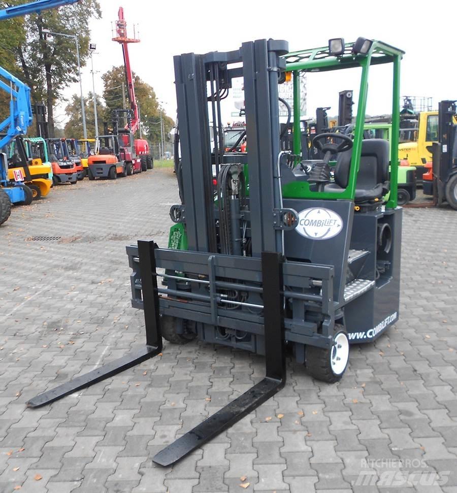 Combilift C2500CB Empilhadores de 4 vias