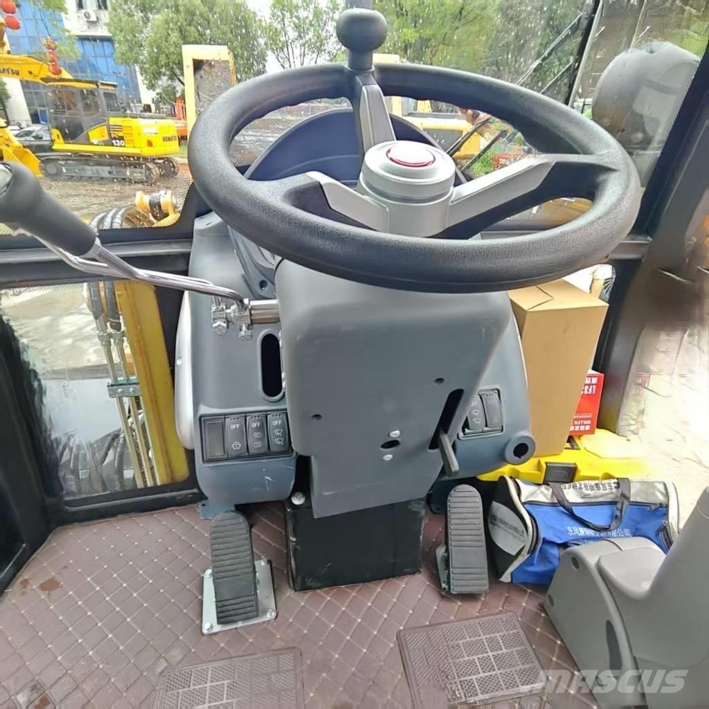 CAT 305.5 E Miniescavadeiras