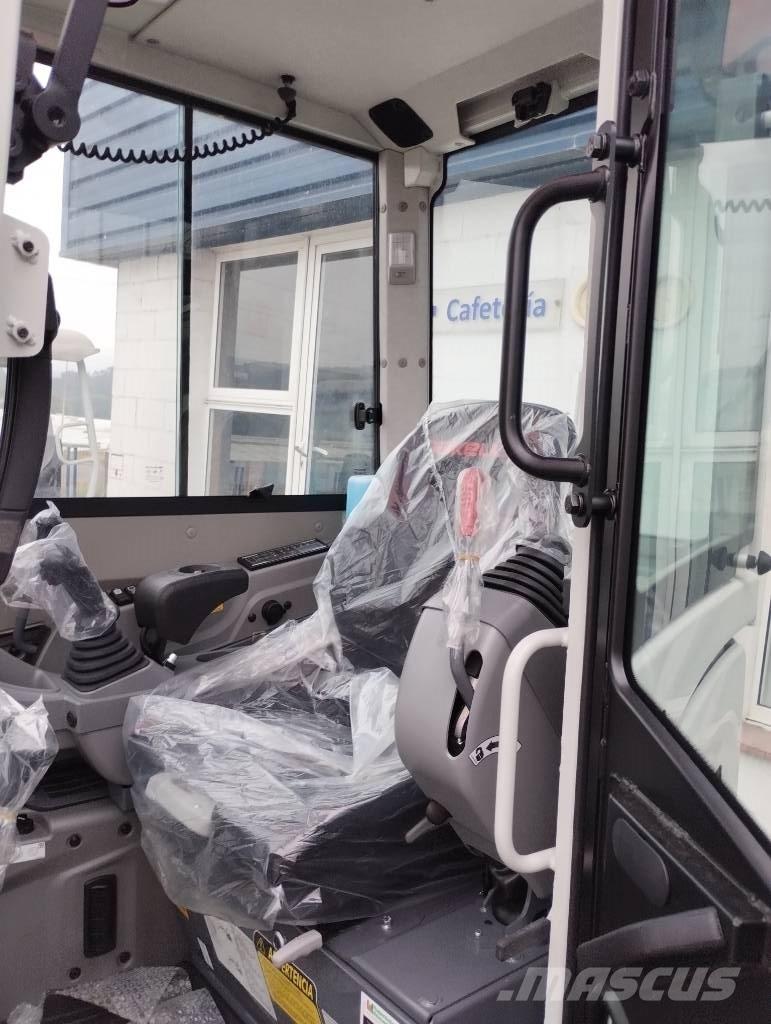 Takeuchi TB 325 R Miniescavadeiras