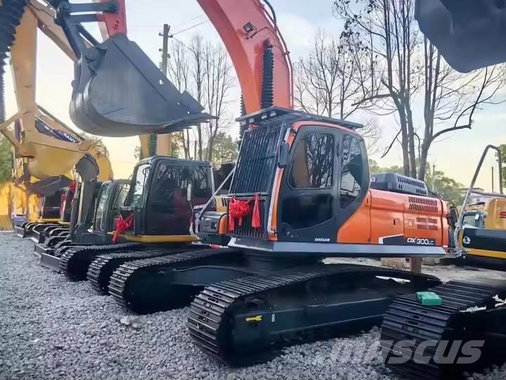 Doosan DX 300 LC Escavadeiras de esteiras