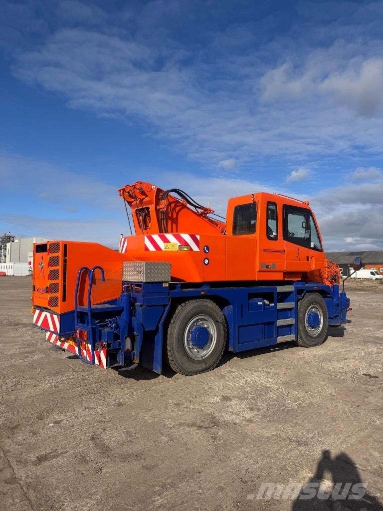 Kato CR 200 Ri Gruas Todo terreno