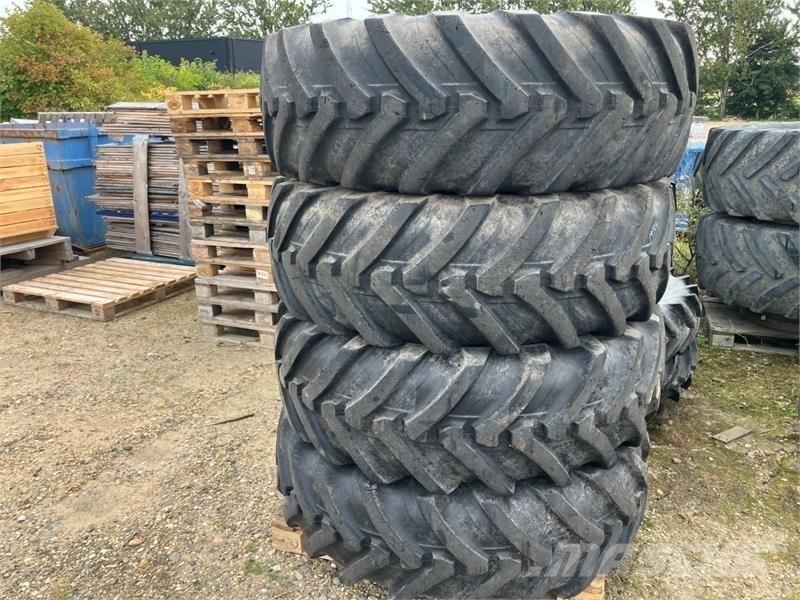  - - - 440/80R28 Pneus