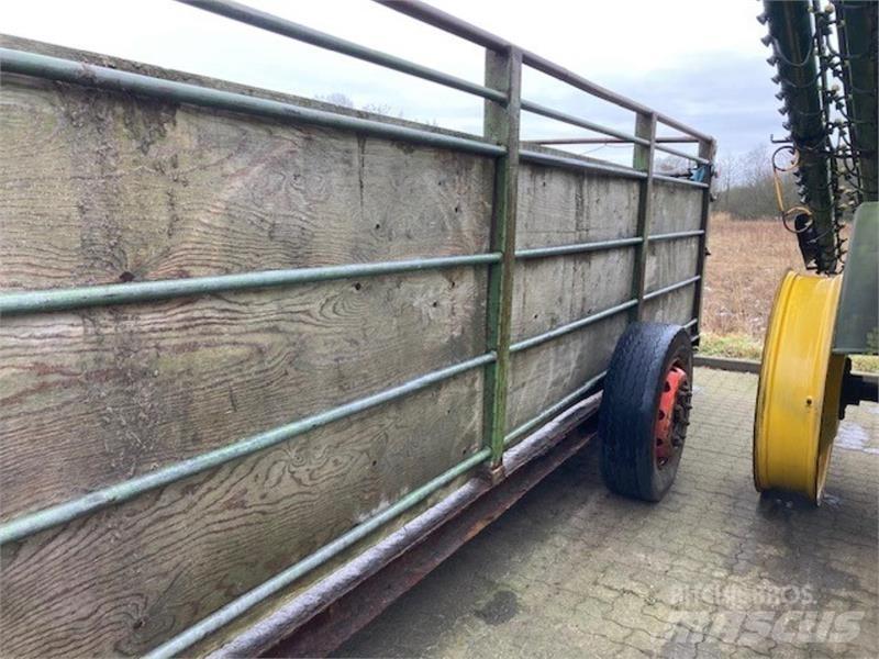  - - - Kreaturvogn Outros reboques agricolas