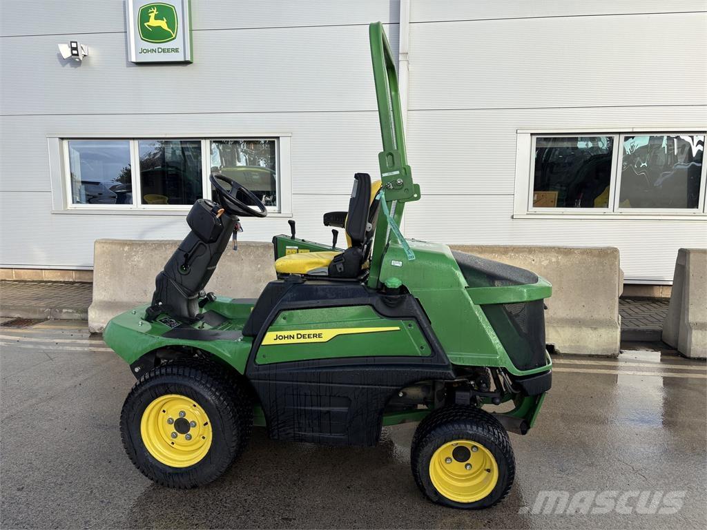John Deere 1570 Corta-Relvas Riders