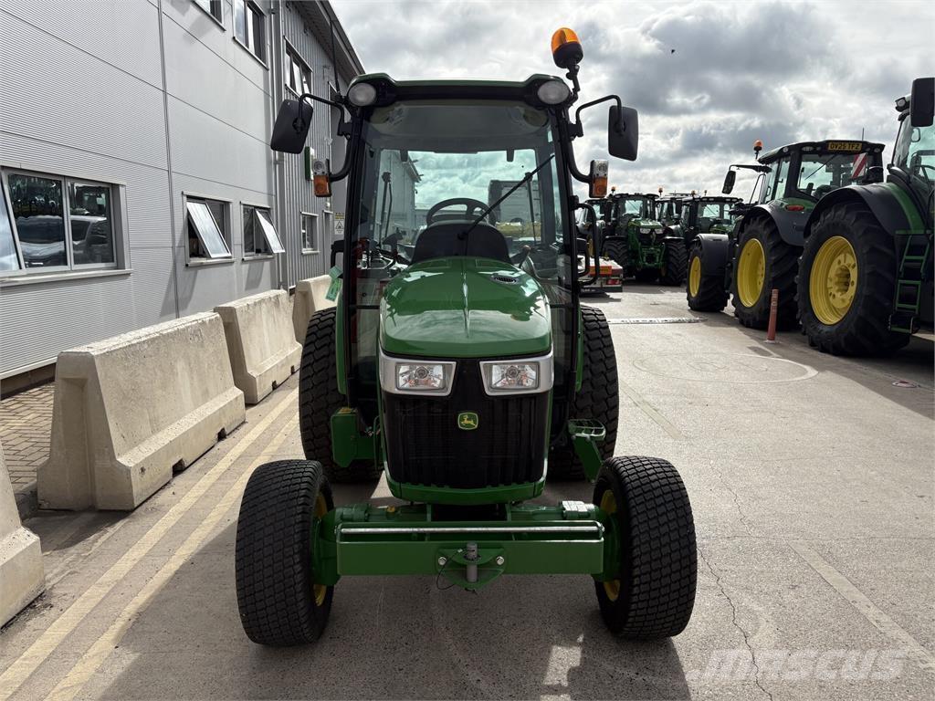 John Deere 4066R Tractores compactos