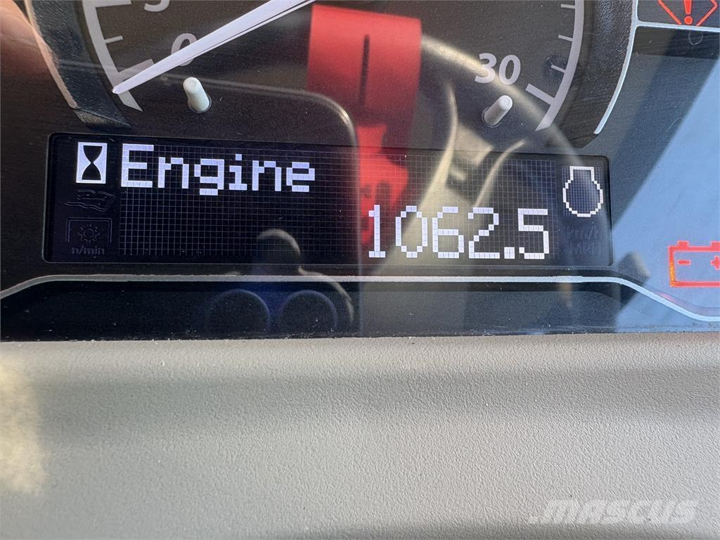 John Deere 4066R Tractores compactos