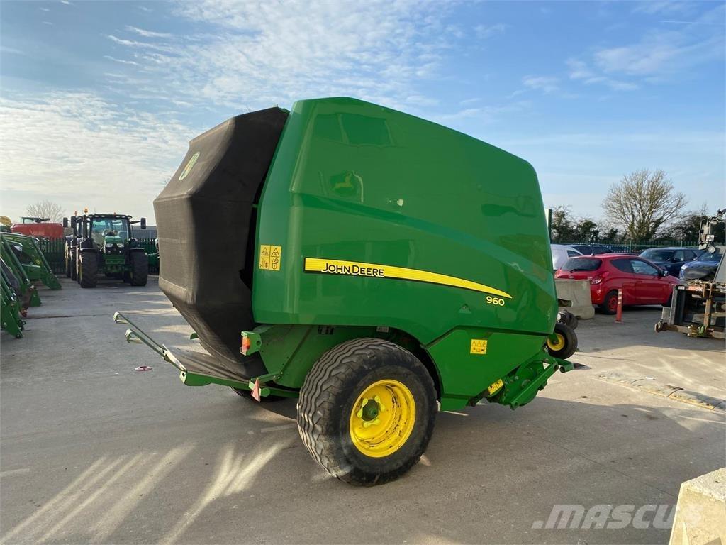 John Deere 960 Enfardadeira de fardos quadrados