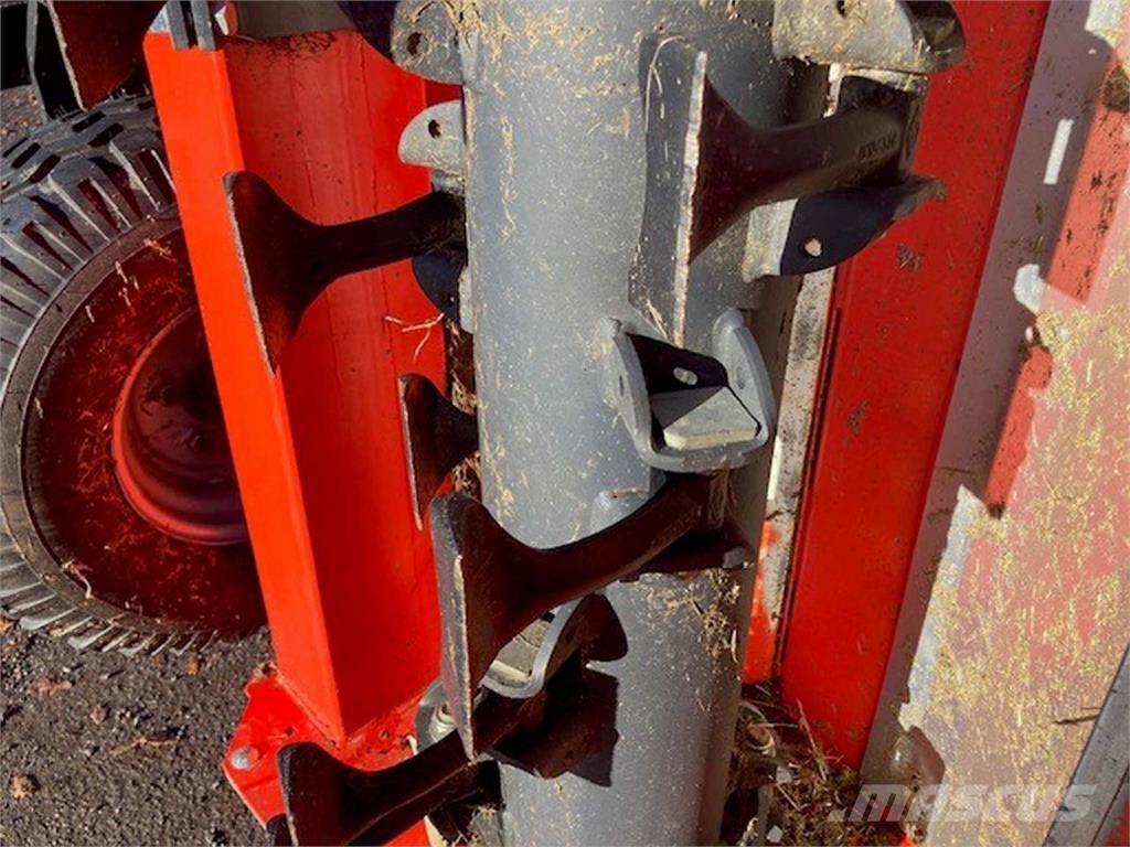 Kuhn RM610R Gadanheiras e cortadores de folhas para pastos