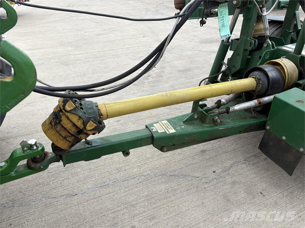 Major TDR2000 Corta-Relvas montadas e arrastadas