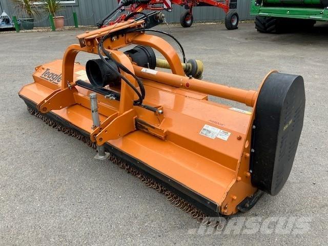 TEAGLE Dual 285 Gadanheiras e cortadores de folhas para pastos