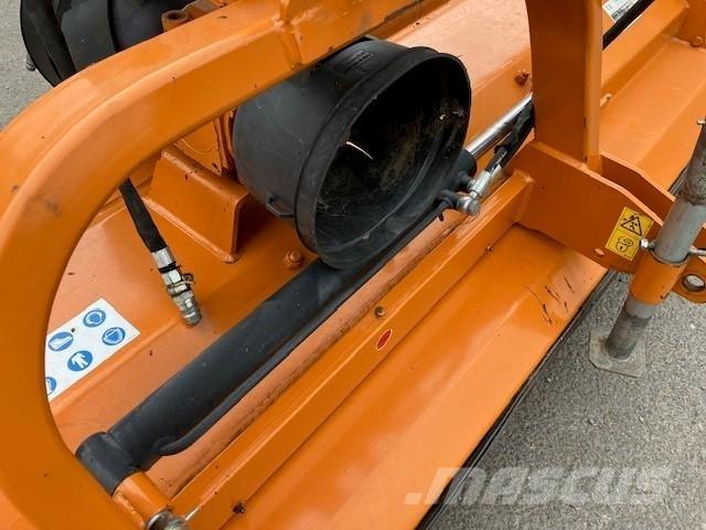 TEAGLE Dual 285 Gadanheiras e cortadores de folhas para pastos