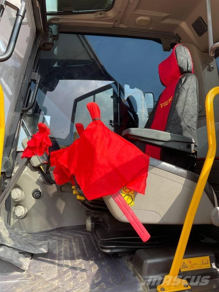 Volvo 220D Escavadeiras de esteiras