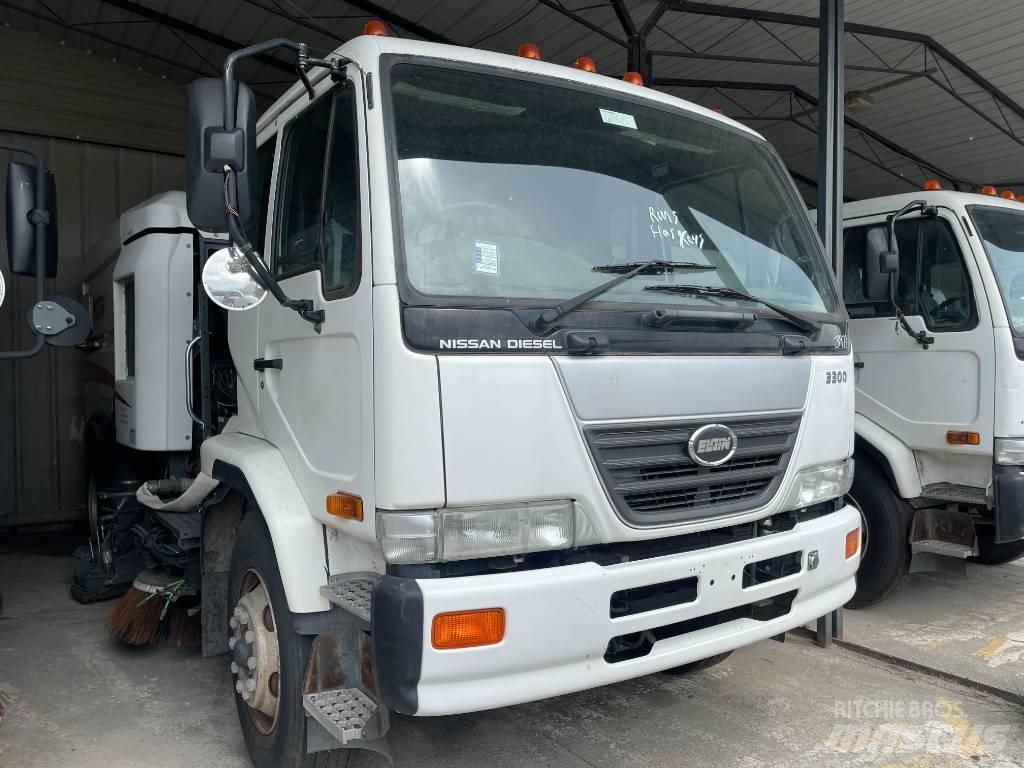 UD 3300 Camiões varredores