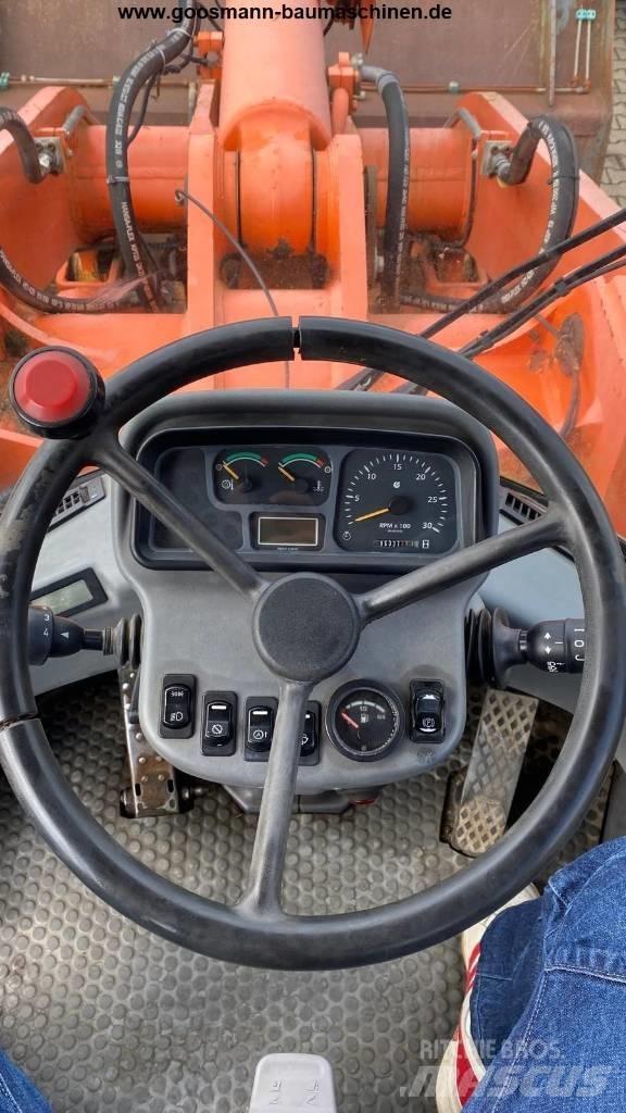 Hitachi LX 210 E Carregadeiras de rodas