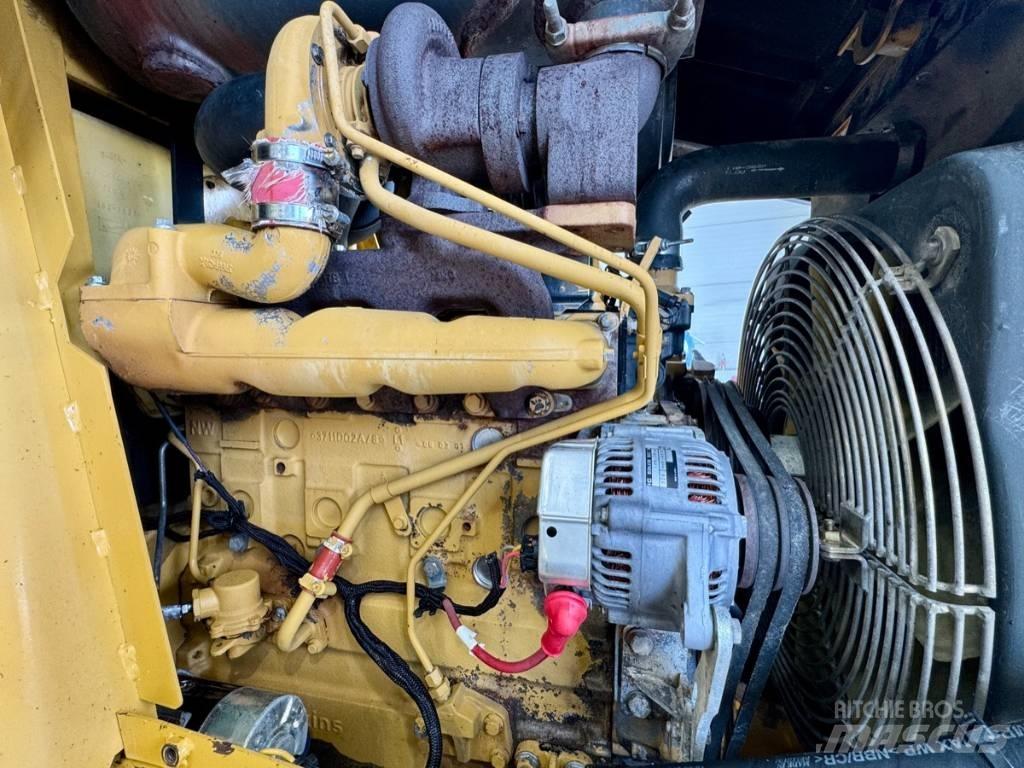 CAT 432 D Retroescavadeiras