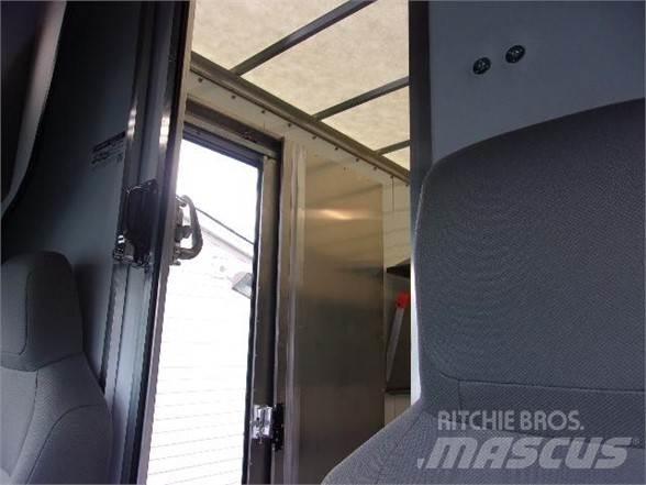 Ford E450 Caminhões de caixa fechada