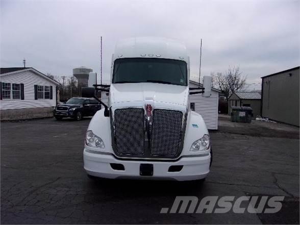 Kenworth T680 Cavalos Mecânicos