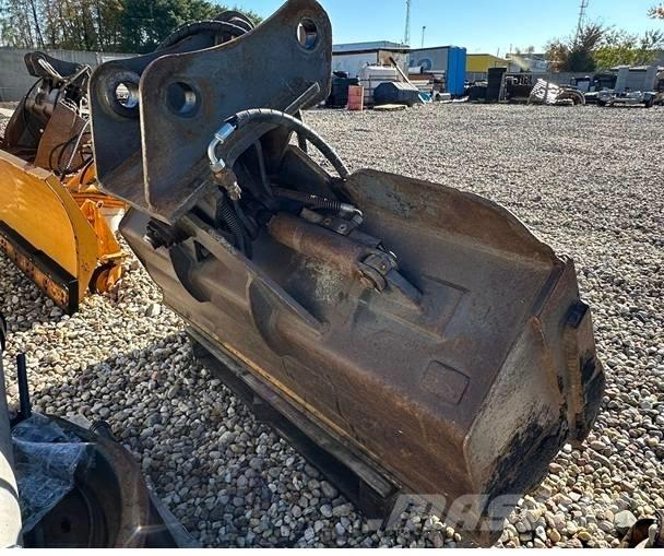 Komatsu PW160-7EO Retroescavadoras