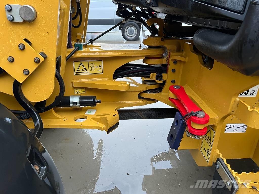 CAT 908M Carregadeiras de rodas