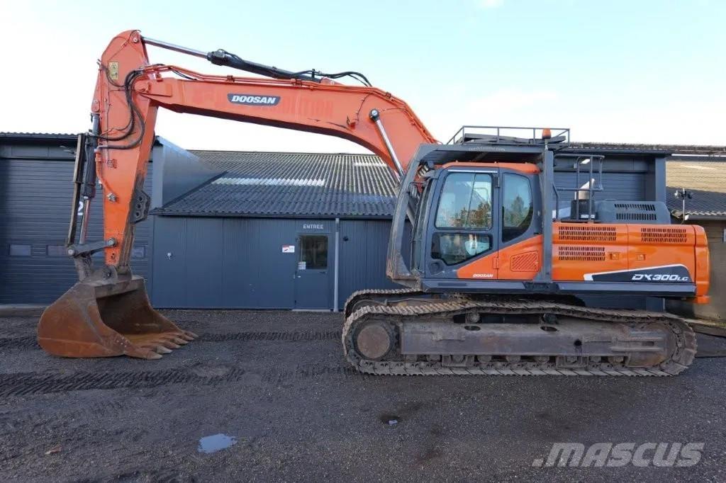 Doosan DX300LC Escavadeiras de esteiras