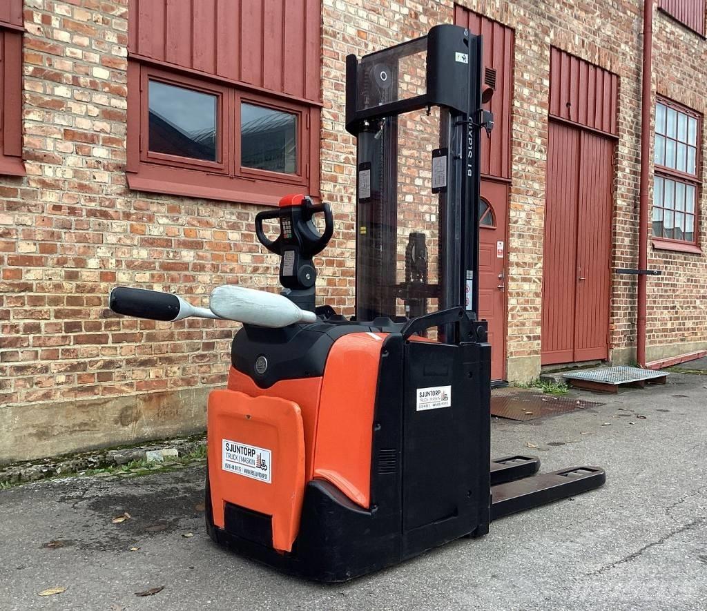 BT SPE 120 L Empilhador para operador externo