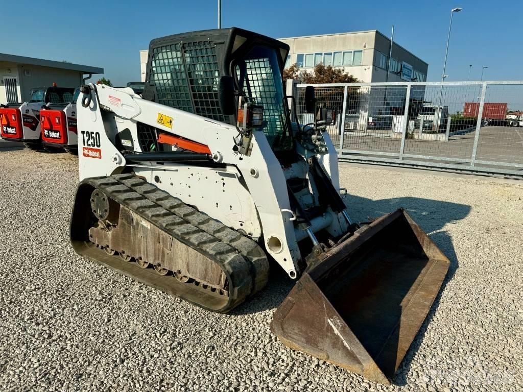 Bobcat T 250 Carregadoras de lagartas