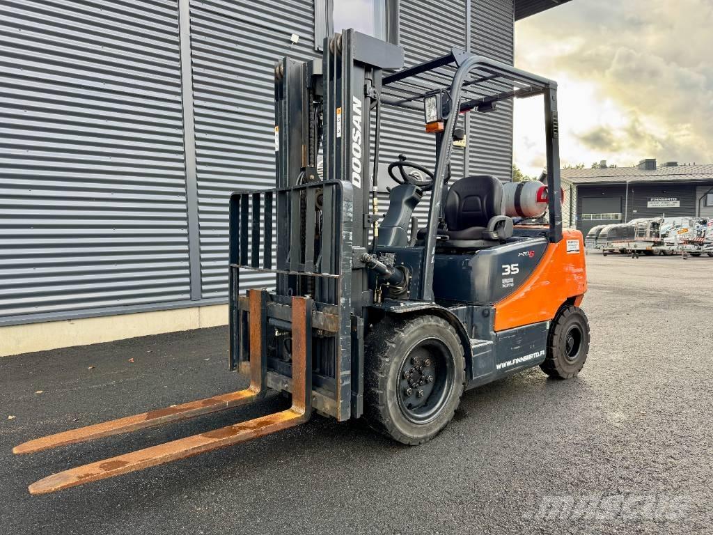Doosan G 35 C-5 Empilhadores a gás