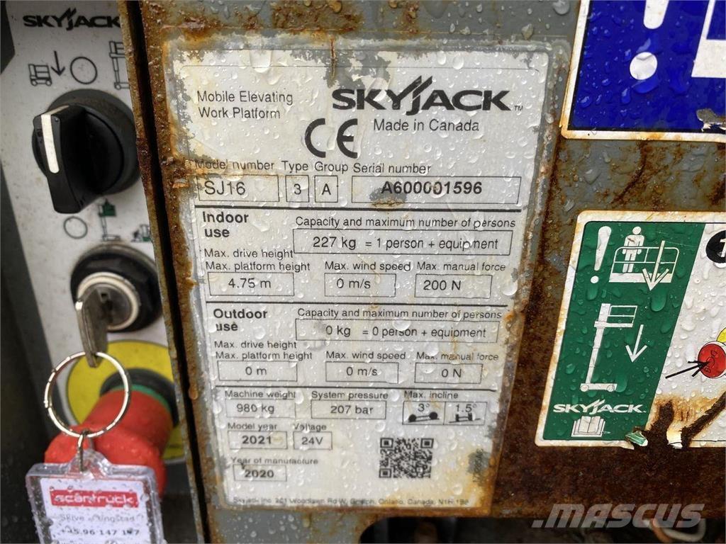 SkyJack SJ16 Plataformas de Mastro Vertical