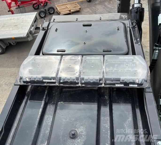 Hyundai HX 300 AL Escavadeiras de esteiras