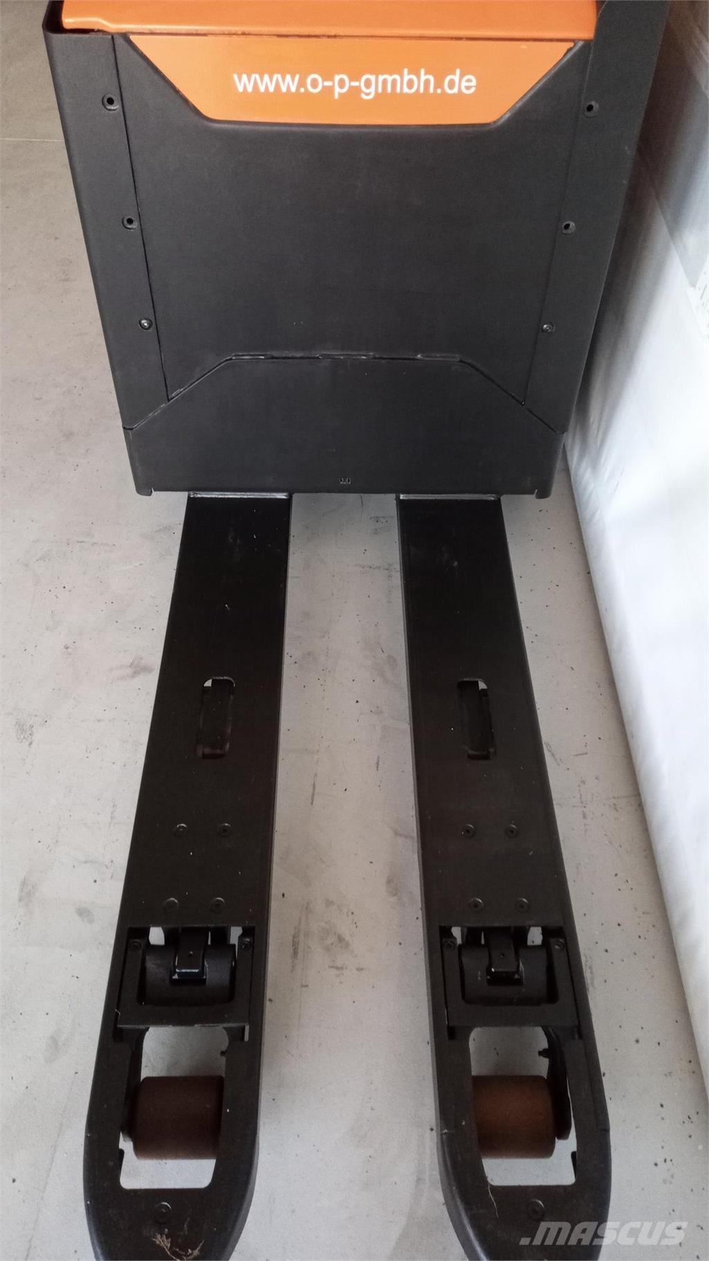 Toyota LPE 200 Empilhador para operador externo