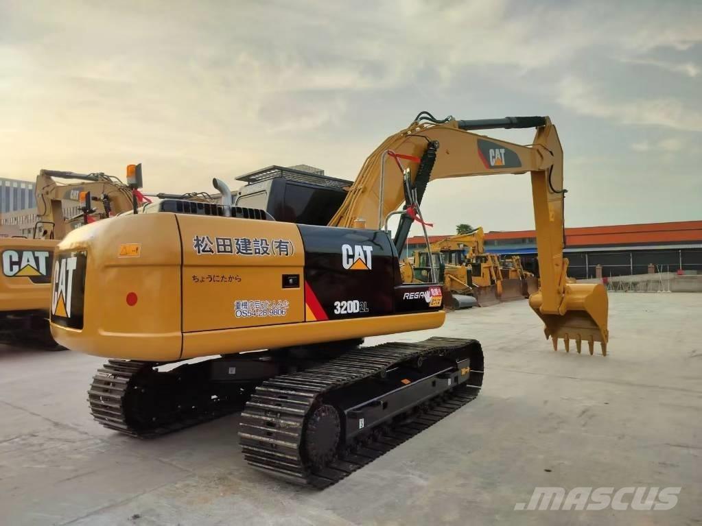 CAT 320 D2 Escavadeiras de esteiras