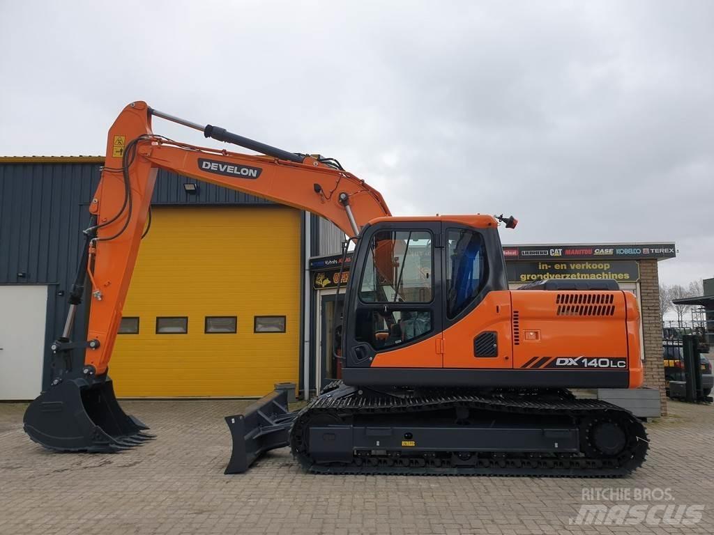 Develon DX140LC Escavadeiras de esteiras