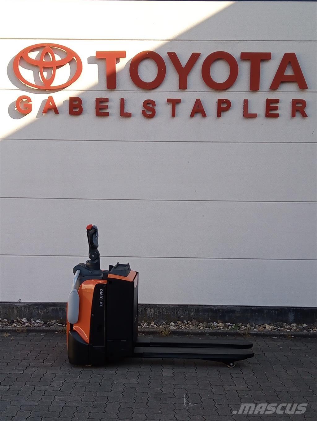 Toyota LPE200 Empilhador para operador externo