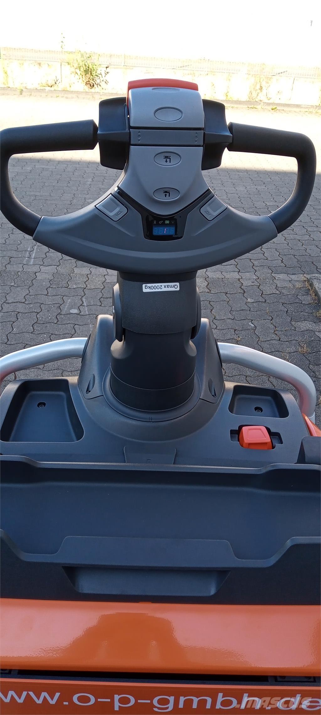 Toyota LPE200 Empilhador para operador externo