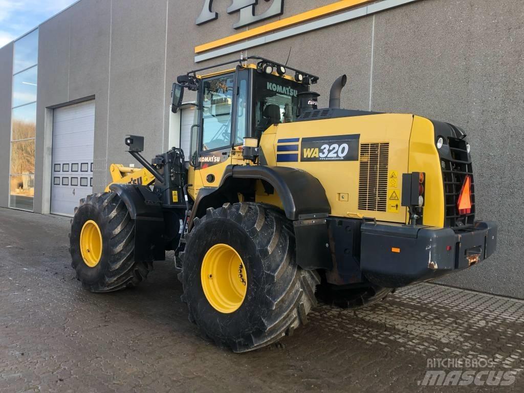 Komatsu WA 320-8 Carregadeiras de rodas