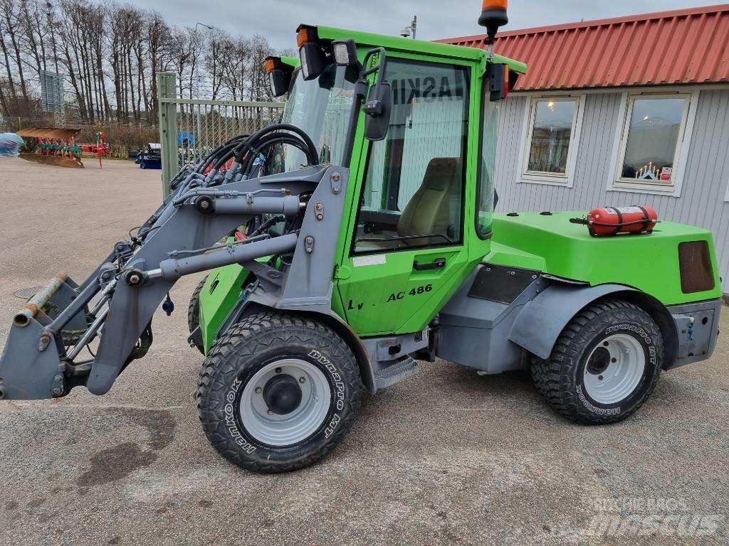 LM Trac 486 Máquinas utilitárias