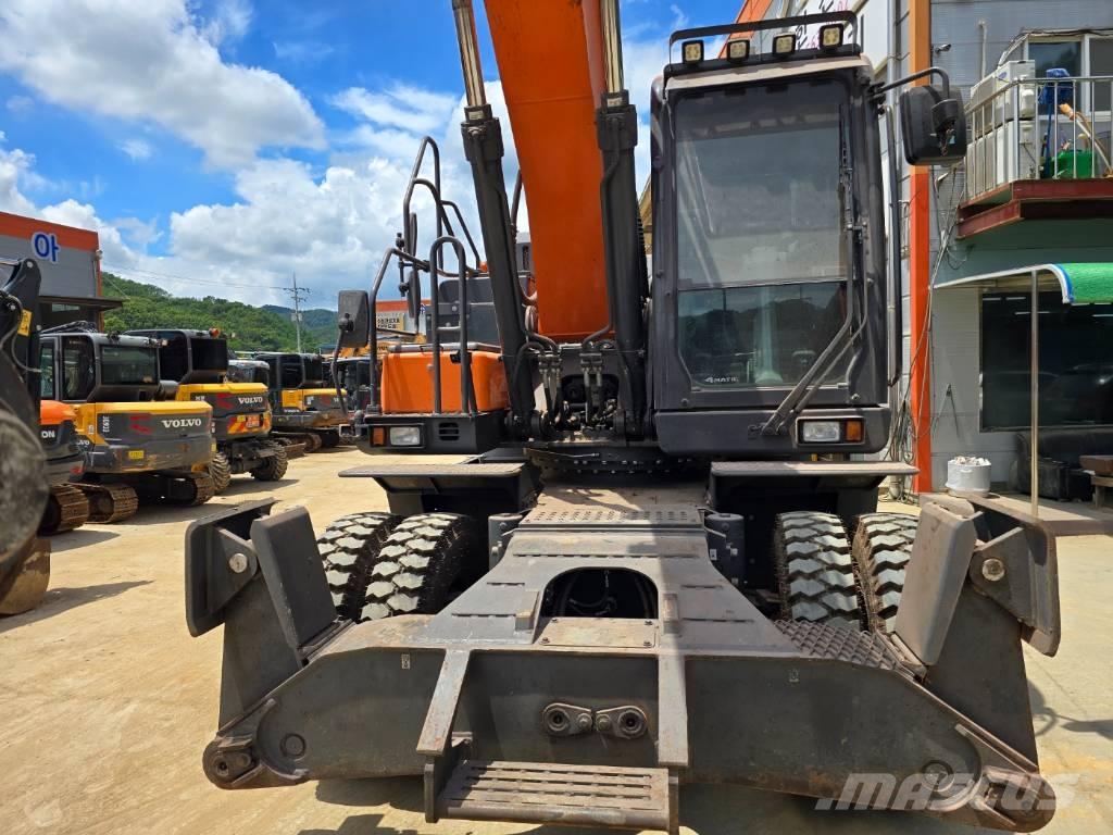 Doosan DX220W-7 Escavadoras de rodas