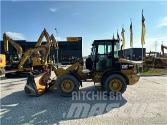 CAT 908M Carregadeiras de rodas