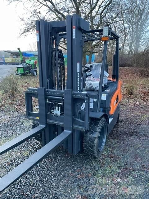 Doosan D30NXS Empilhadores Diesel