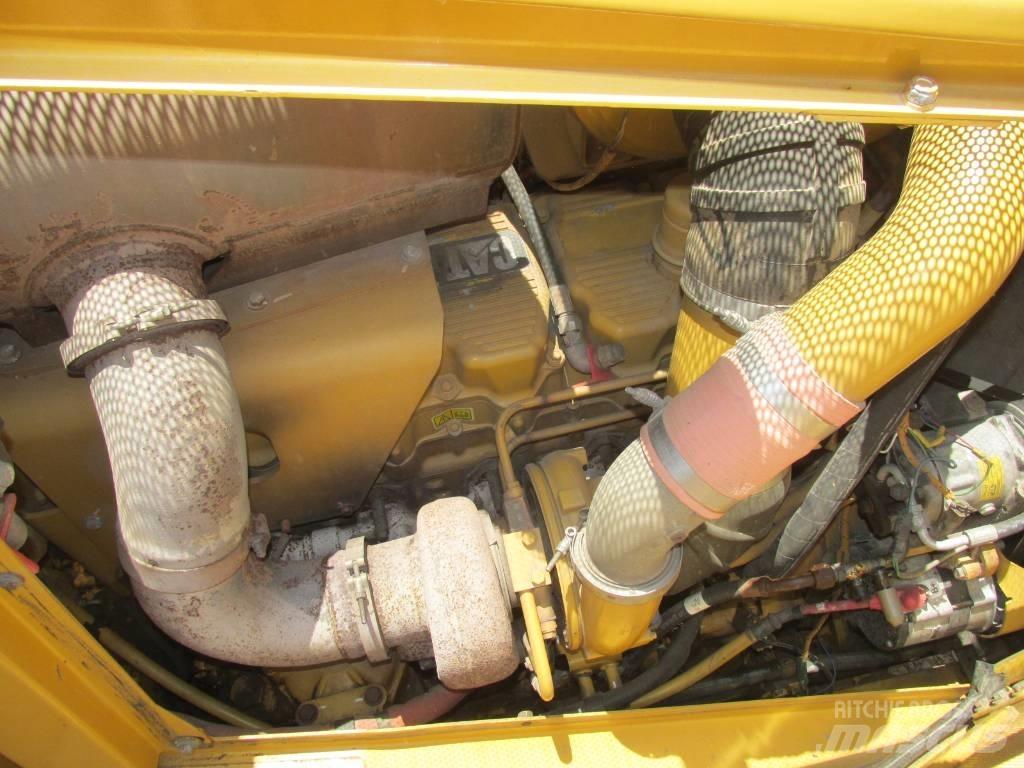 CAT D 8 T Dozers - Tratores rastos