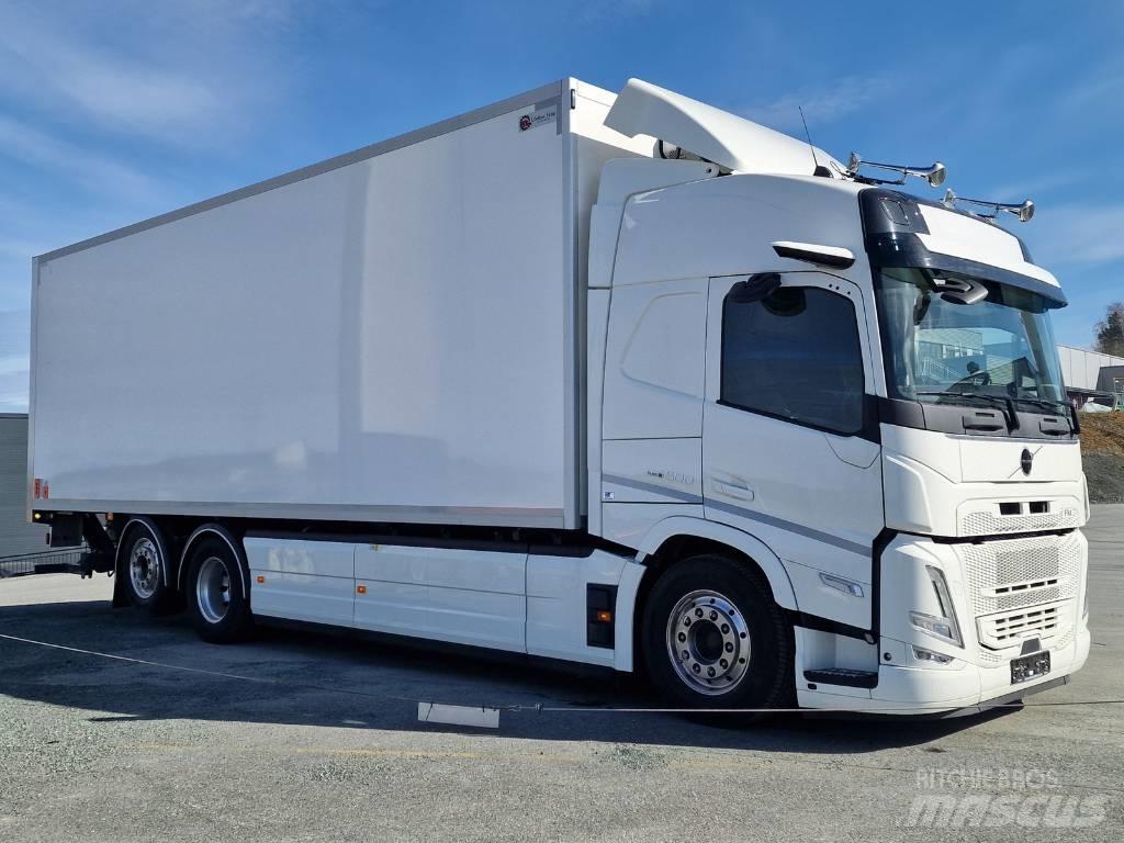 Volvo FM500 6x2 Caminhões de caixa fechada