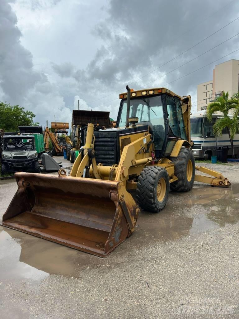 CAT 446 D Retroescavadeiras