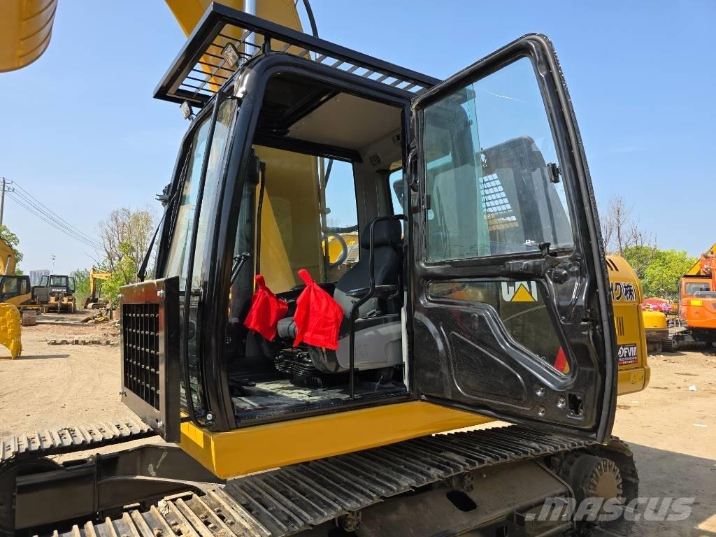 CAT 320 D 2 Escavadoras Midi 7t - 12t