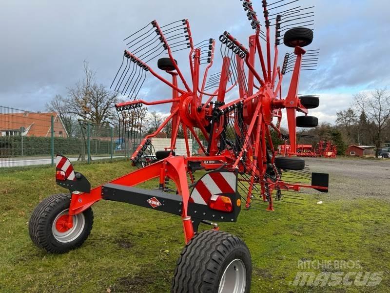 Kuhn GA8131 Encordoadores de Feno